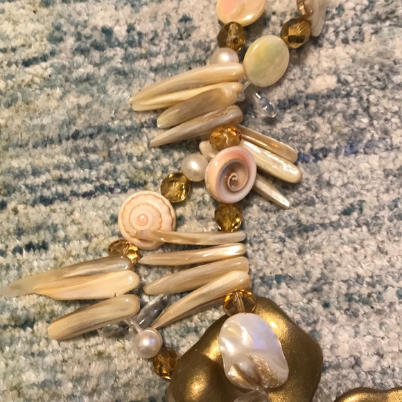 💥PRICE DROP💥Shell Necklace - Picture 4 of 7